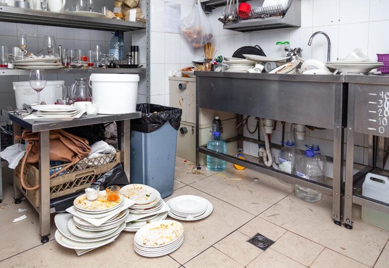dirty restaurant cleaning